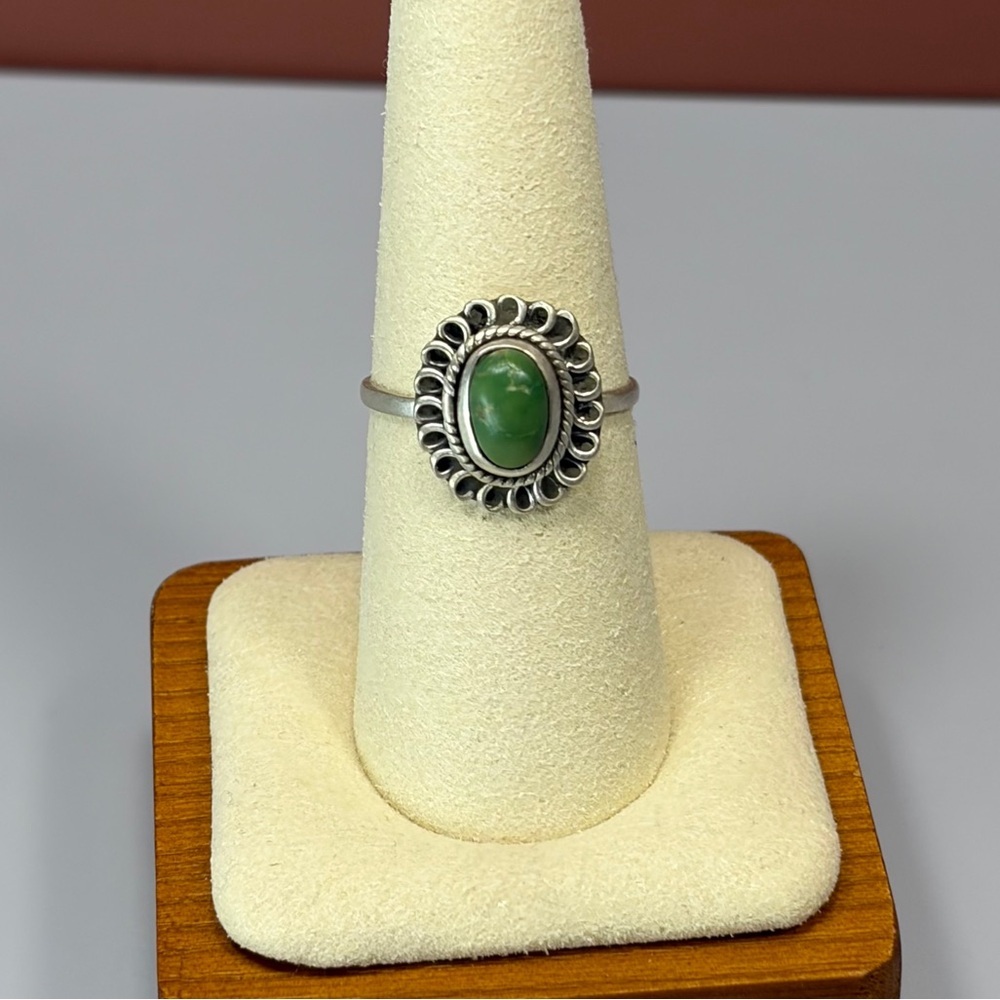 925 Sterling Silver Emerald Valley Turquoise Oval Ring